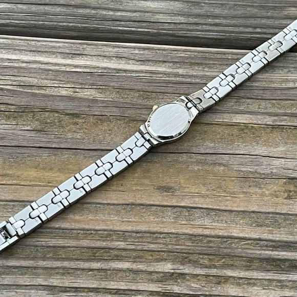 Citizen Quartz Ladies Watch Double Tone Goldlight Gunmetal Tone Analog Wrist Wa - Picture 10 of 12